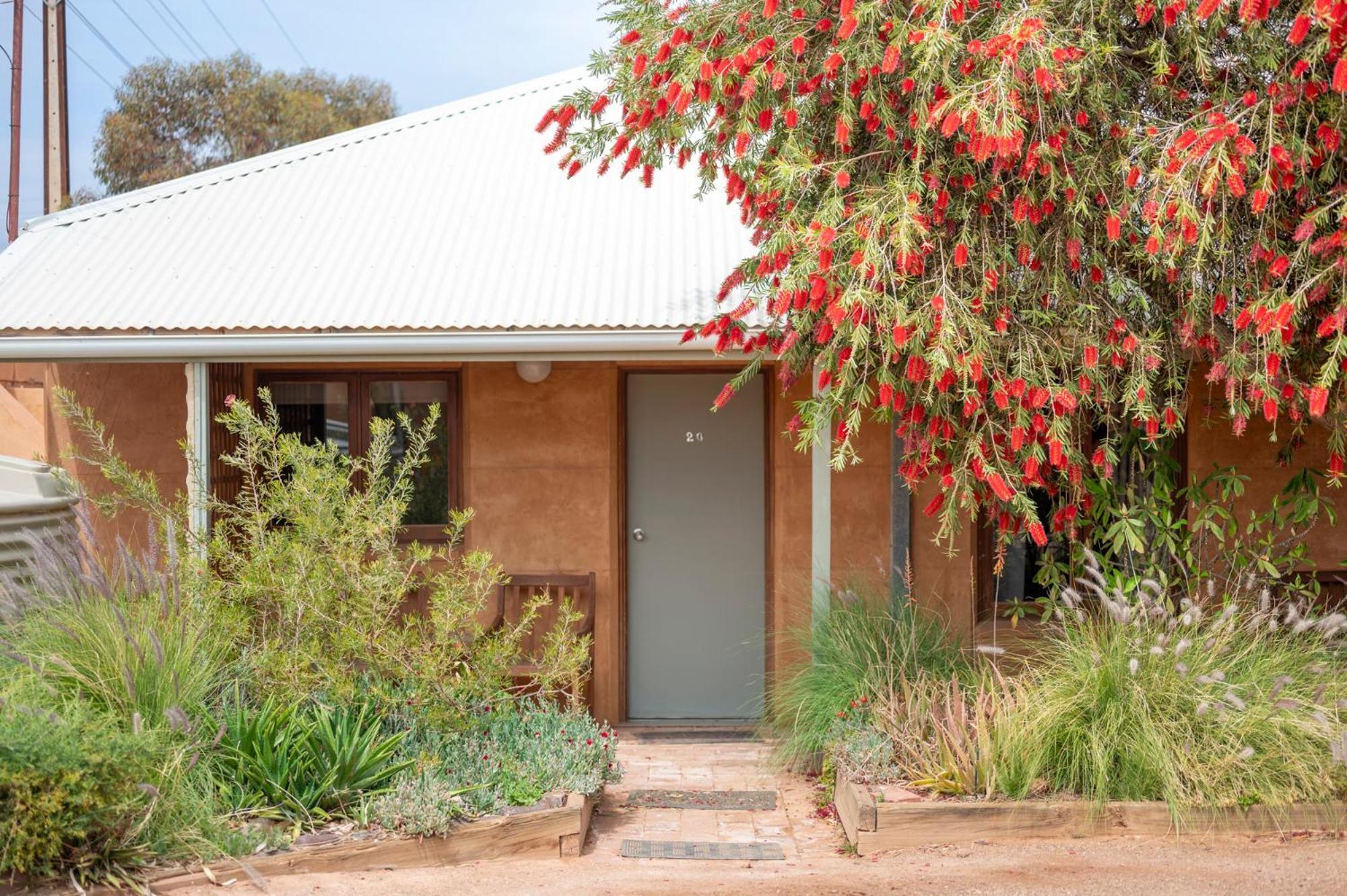 Mud Hut Motel Coober Pedy Eksteriør bilde