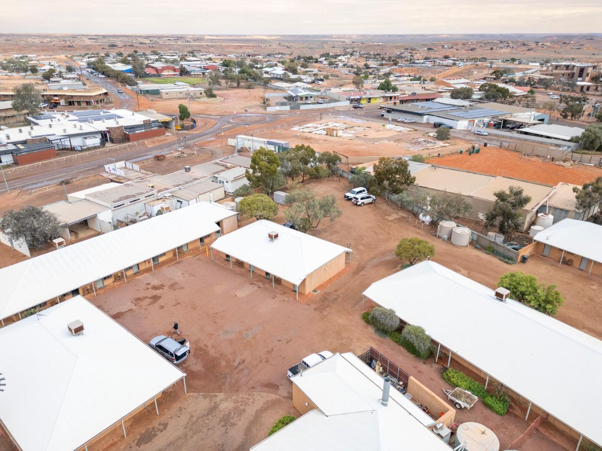 Mud Hut Motel Coober Pedy Eksteriør bilde