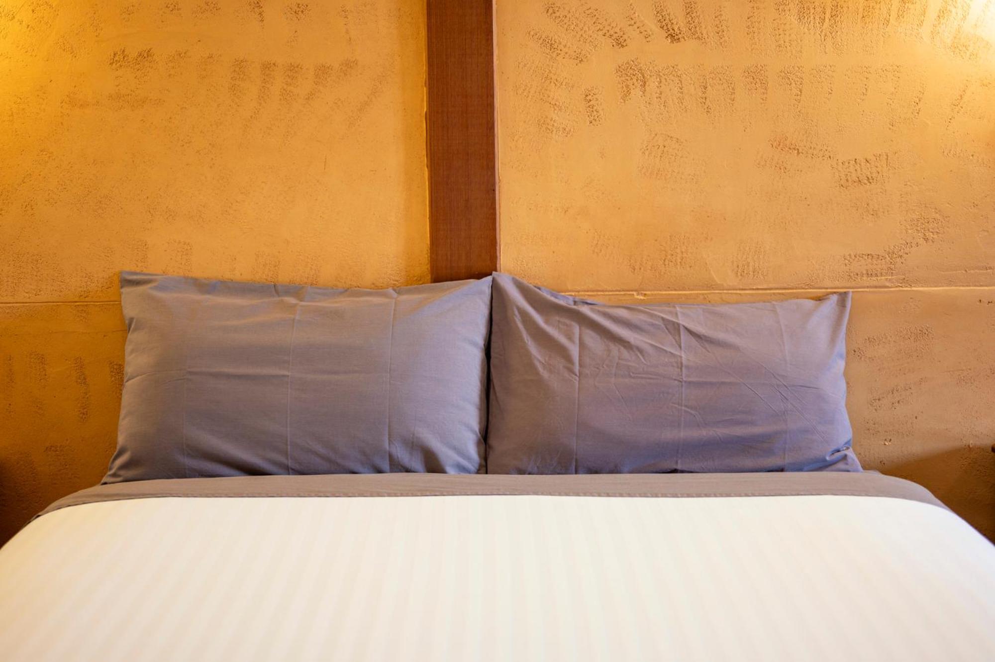 Mud Hut Motel Coober Pedy Eksteriør bilde