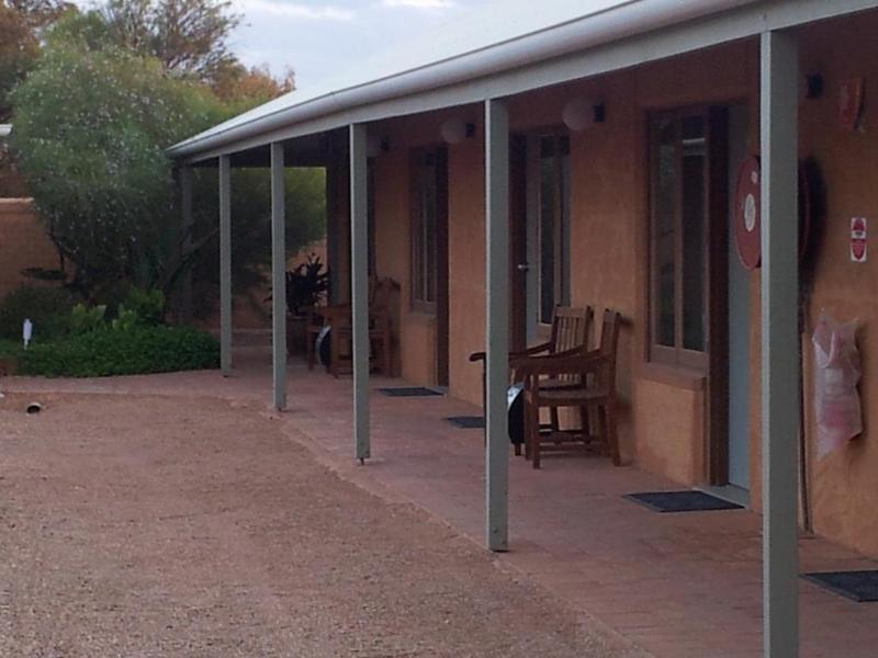 Mud Hut Motel Coober Pedy Eksteriør bilde